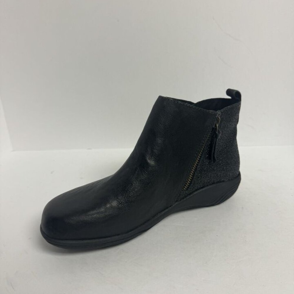 Halsa Womens Althea Boot Black Leather Size 8.5W - Picture 2 of 6